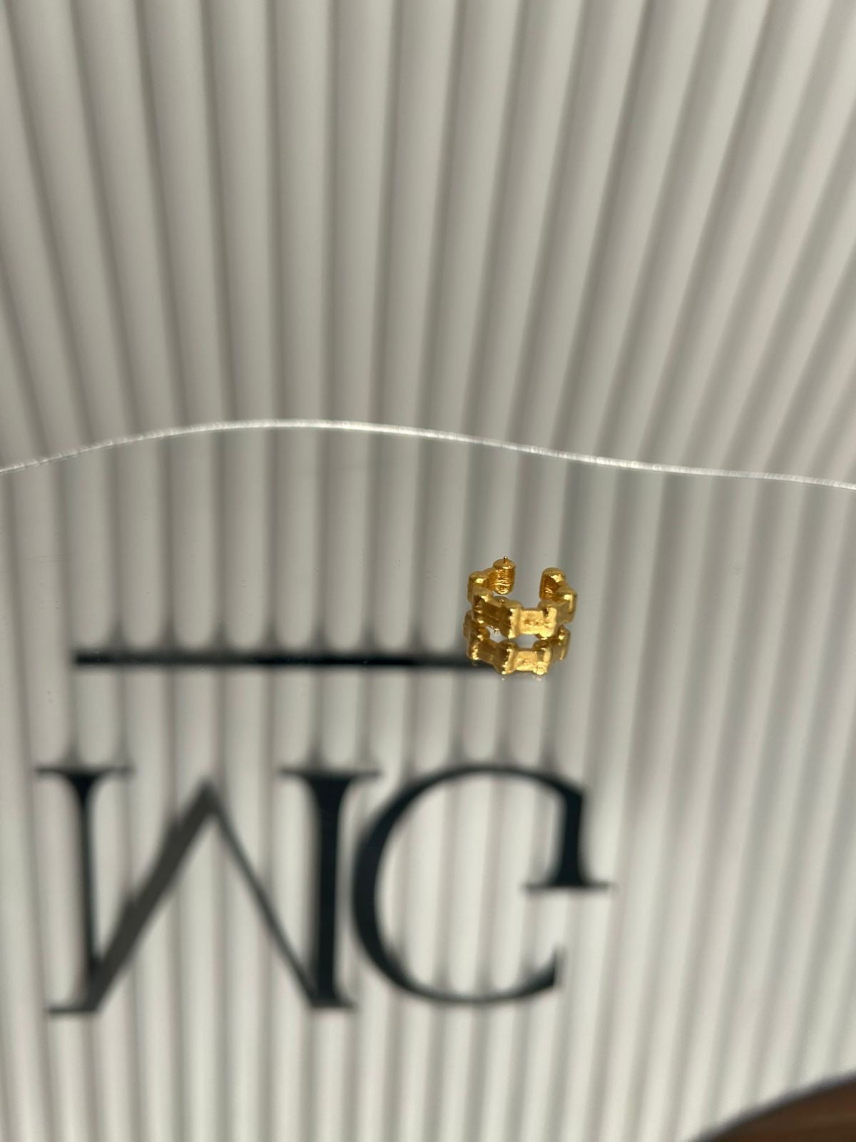 Earcuff