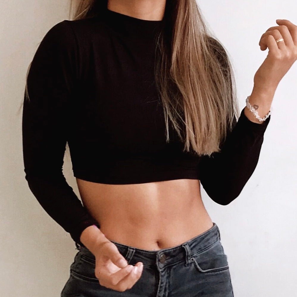 Crop Top girl 